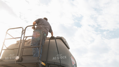 Loading Dry Fertilizer 26171
