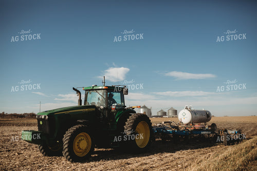 Applying Anhydrous Ammonia in Field 3605