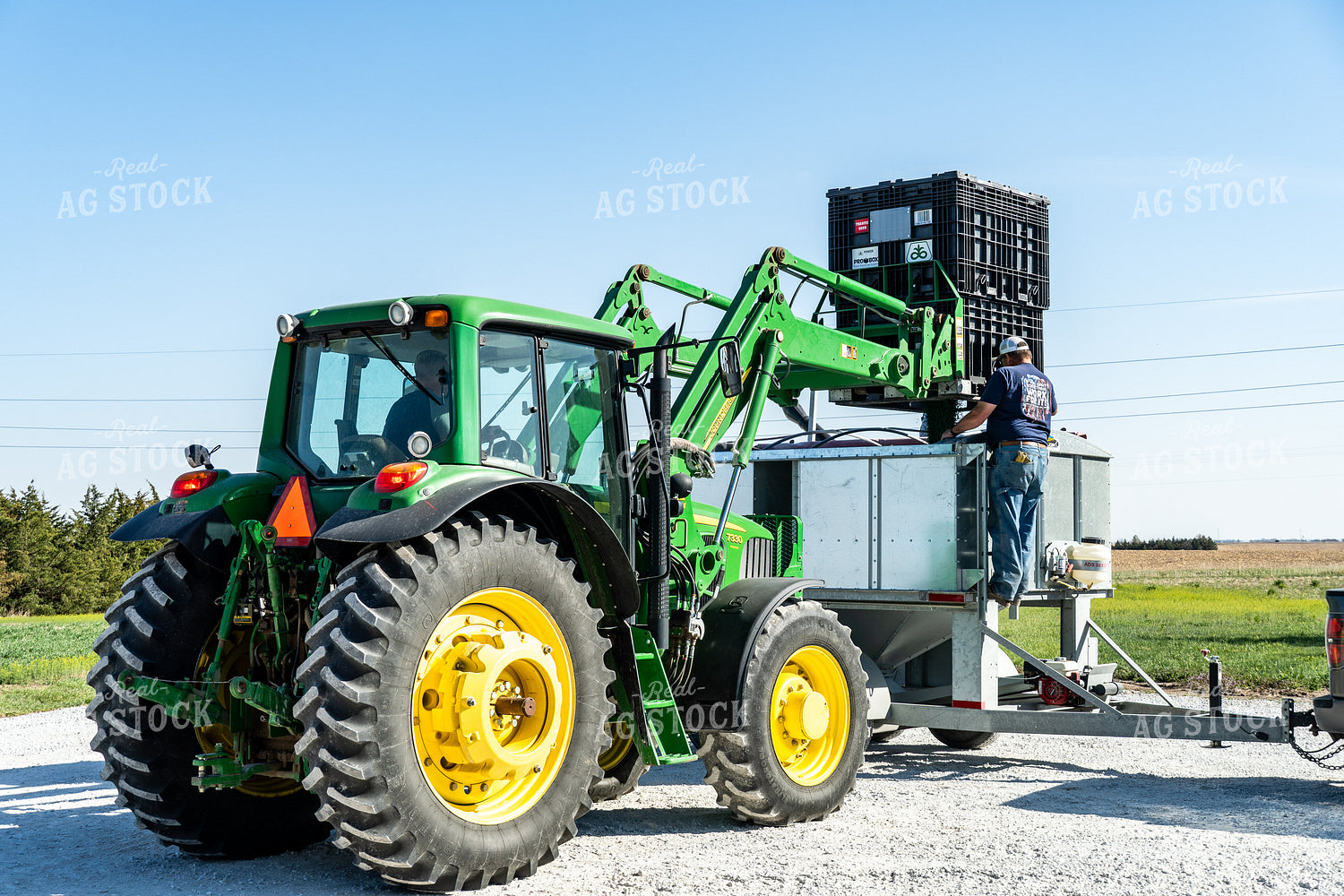 Loading Seed Tender 65209