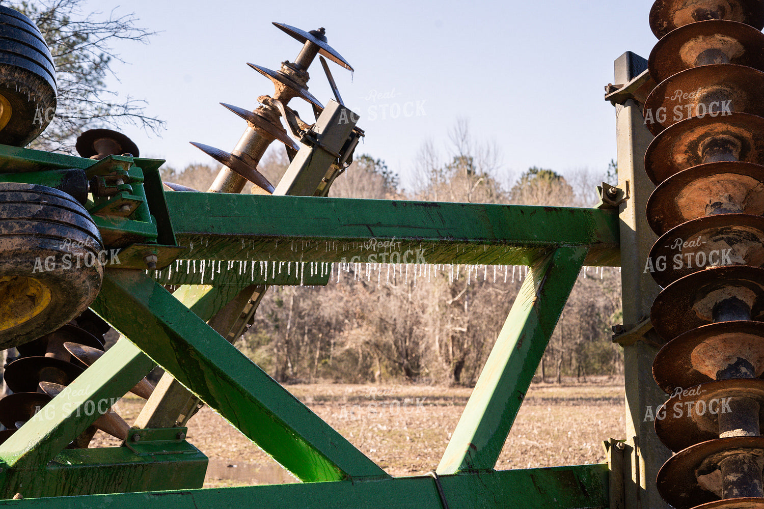 Ice on Tillage Bar 128063