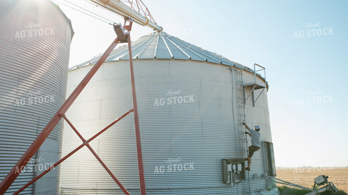 Farmer Climbing Bin 26077