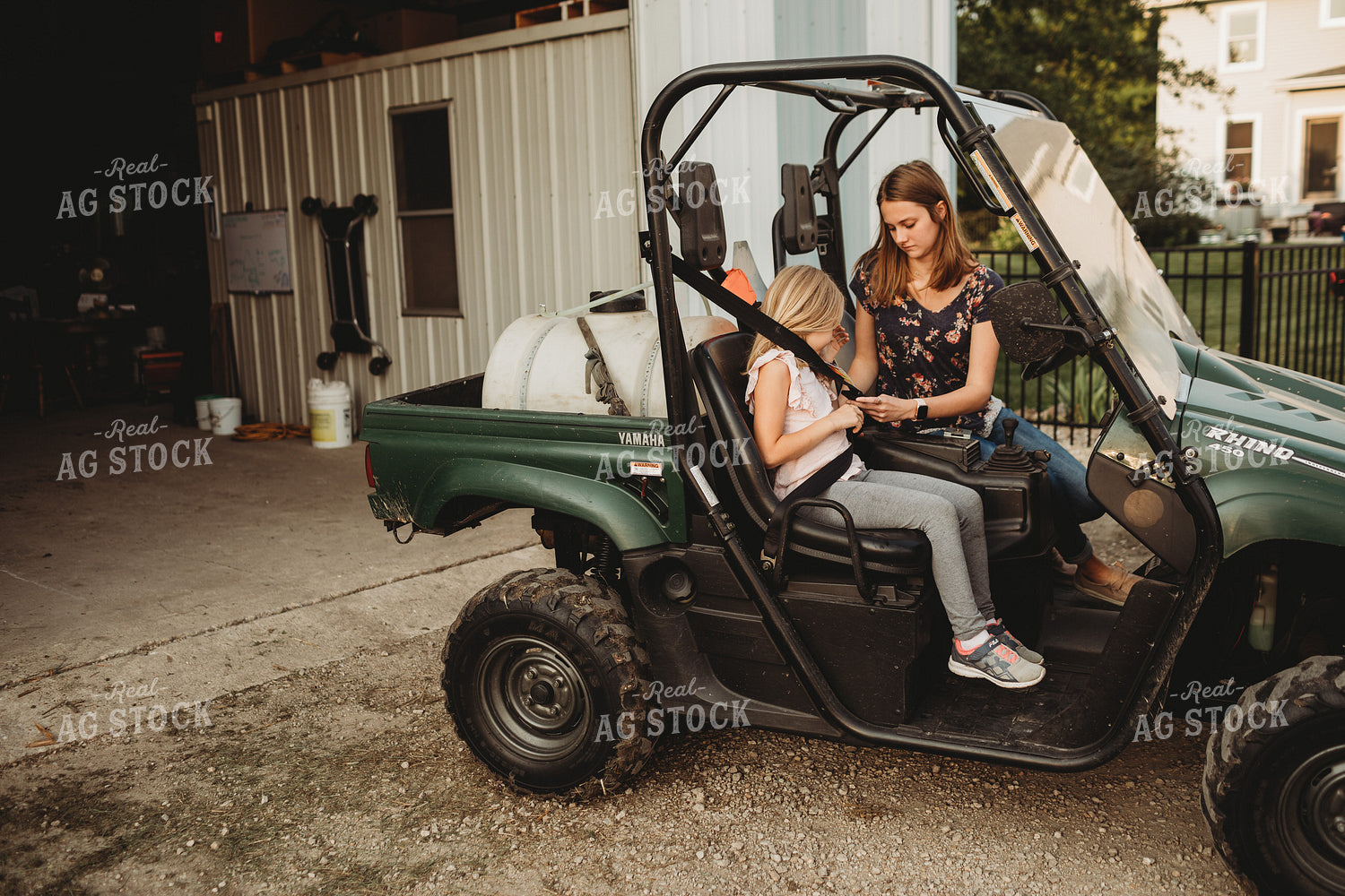Farm Kids in UTV 4539