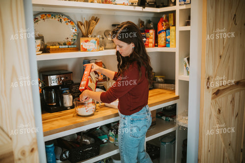 Farm Mom Making Supper 5020
