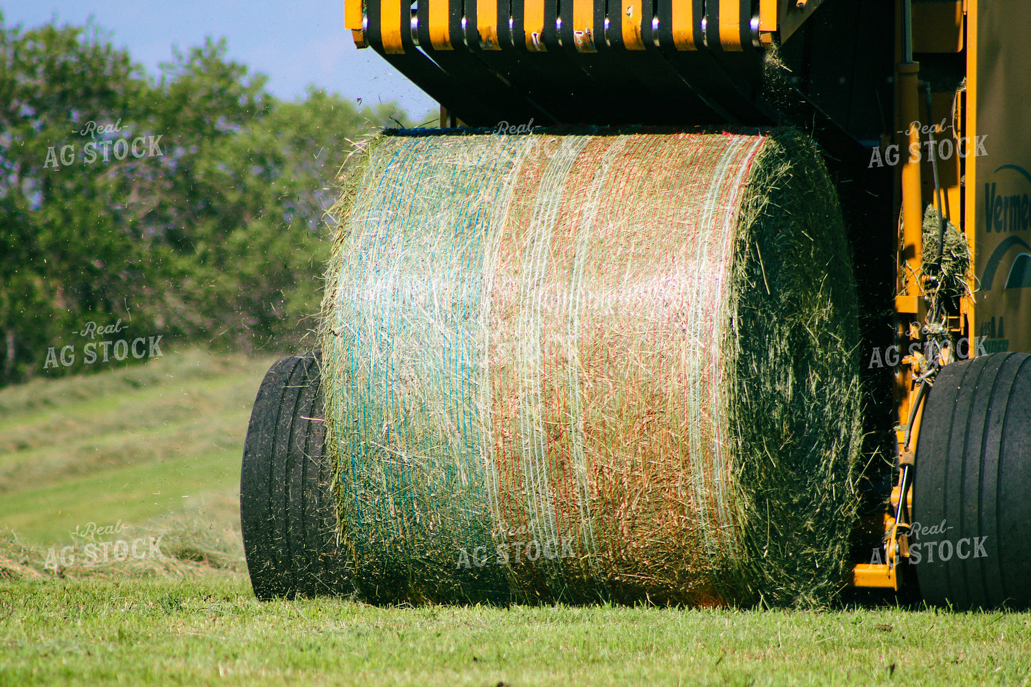 Baling Hay 214039