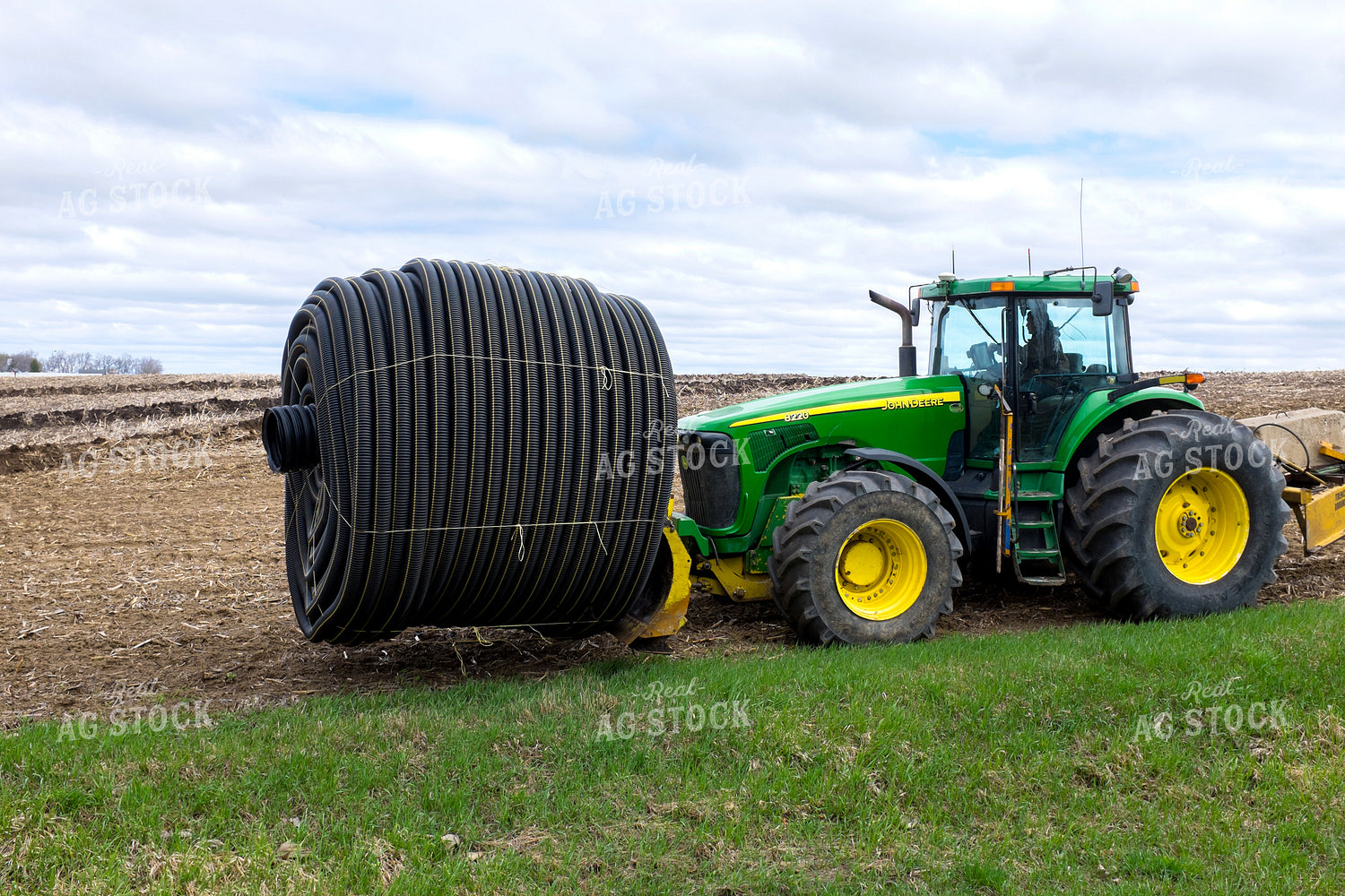 Installing Drainage Tile 154073