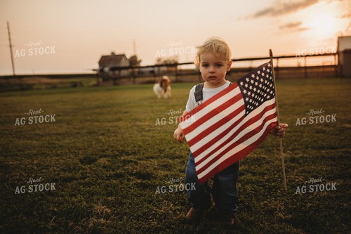 Farm Kids with American Flag 4635