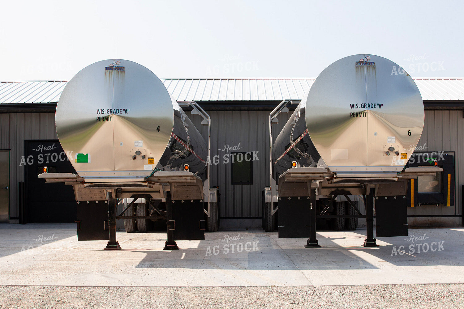 Loading Milk Tankers 132230
