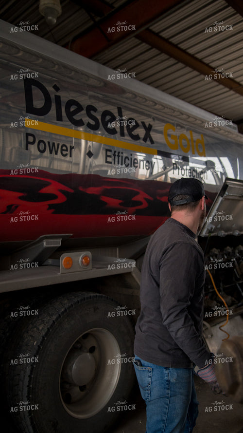Loading Fuel Truck 26199