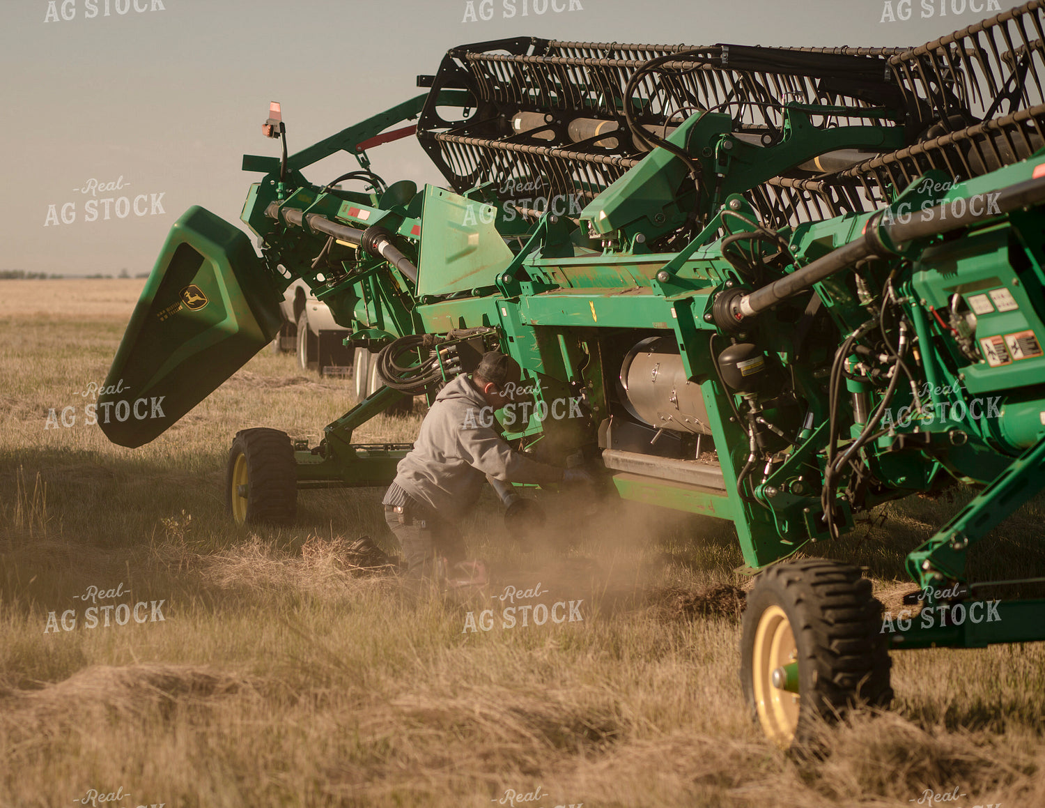 Farmer Loading Soybean Head 135122