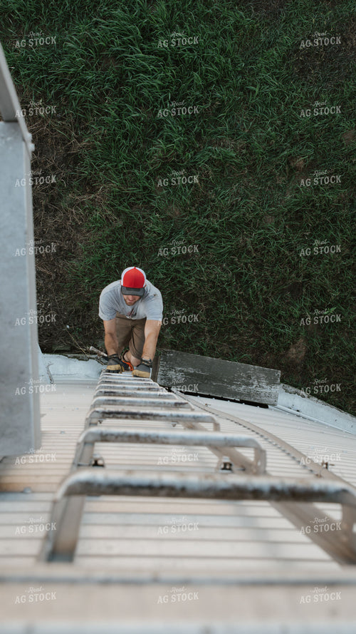 Farmer Climbing Bin 26103