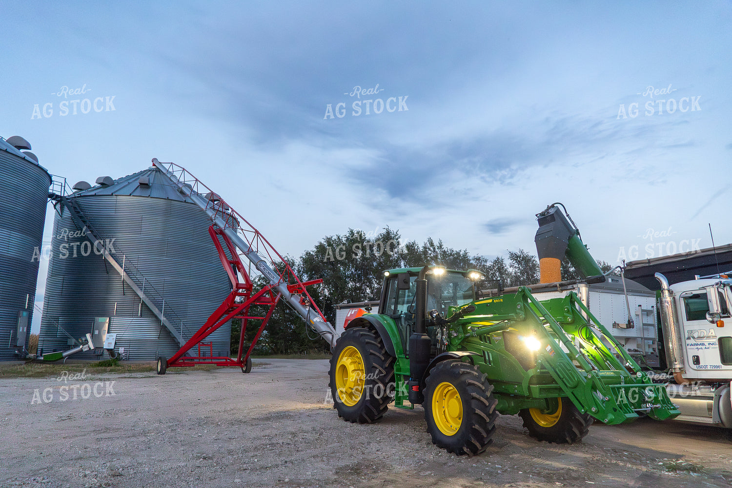 Unloading Grain at Bin Site 65520