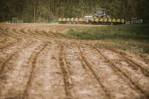 Planting Corn on No-Till Ground 4023