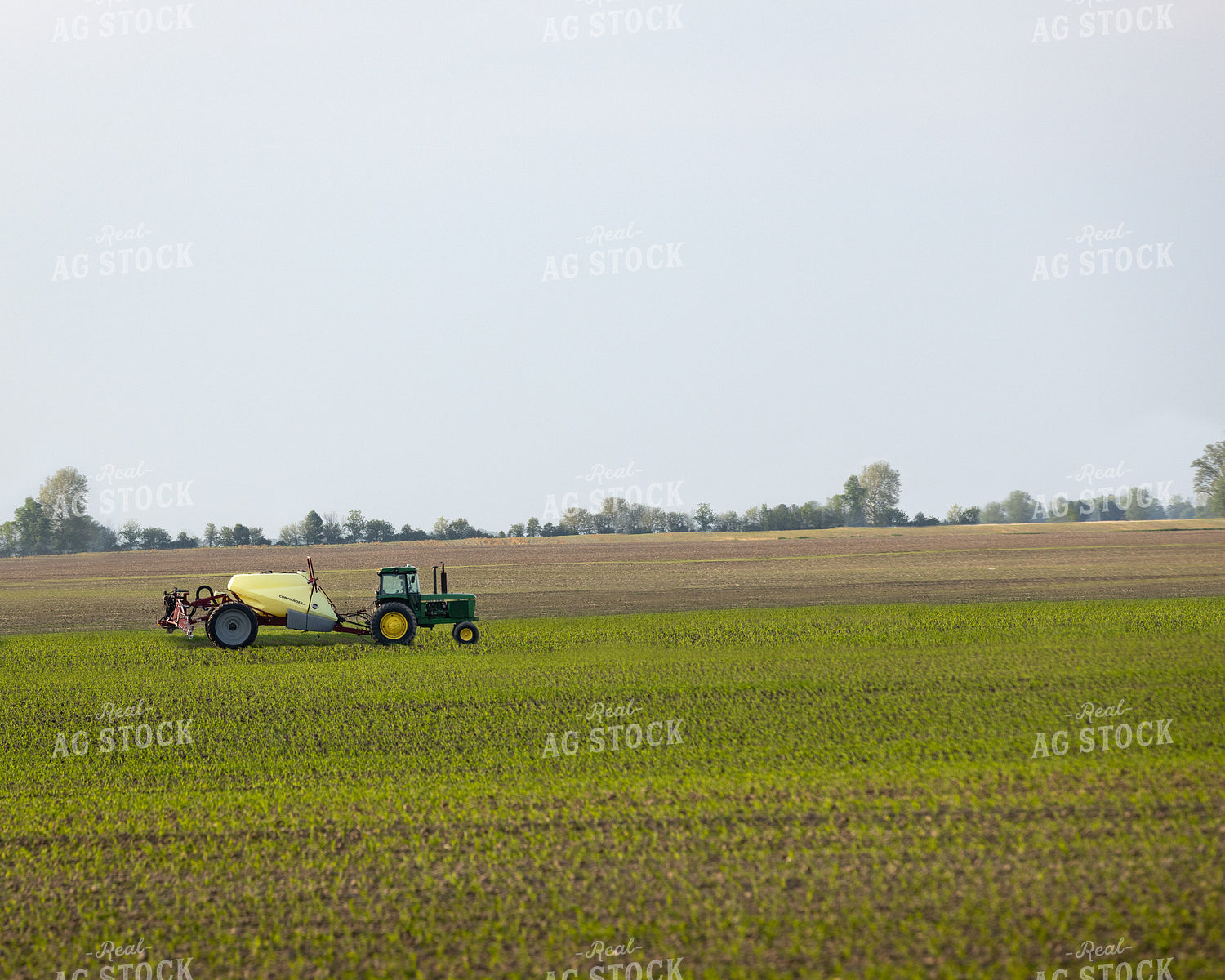 Fertilizing Corn 178111