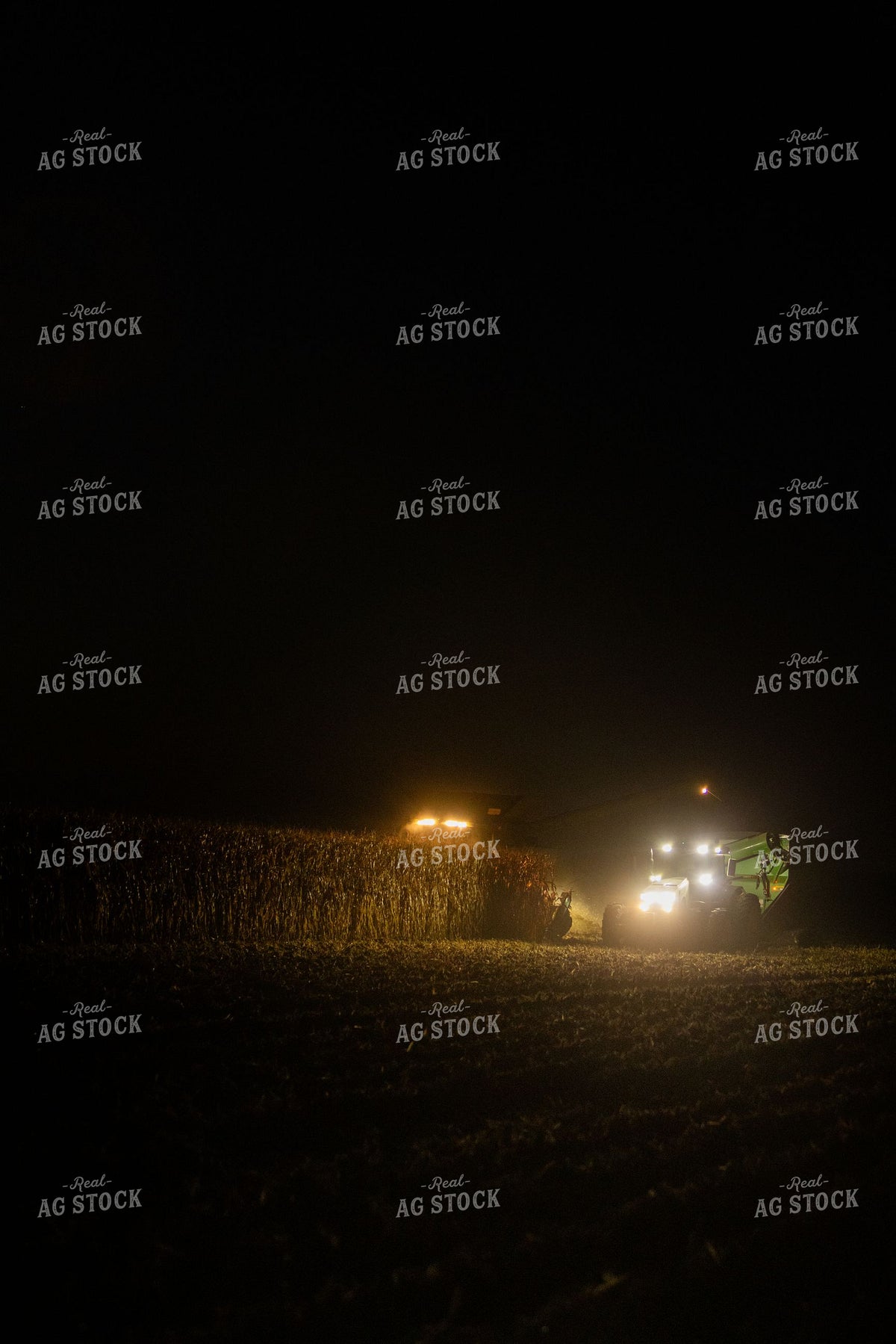 Night Corn Harvest with Combine and Grain Cart 400004