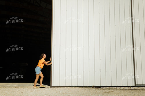 Farm Wife Opening Shop Door 8710