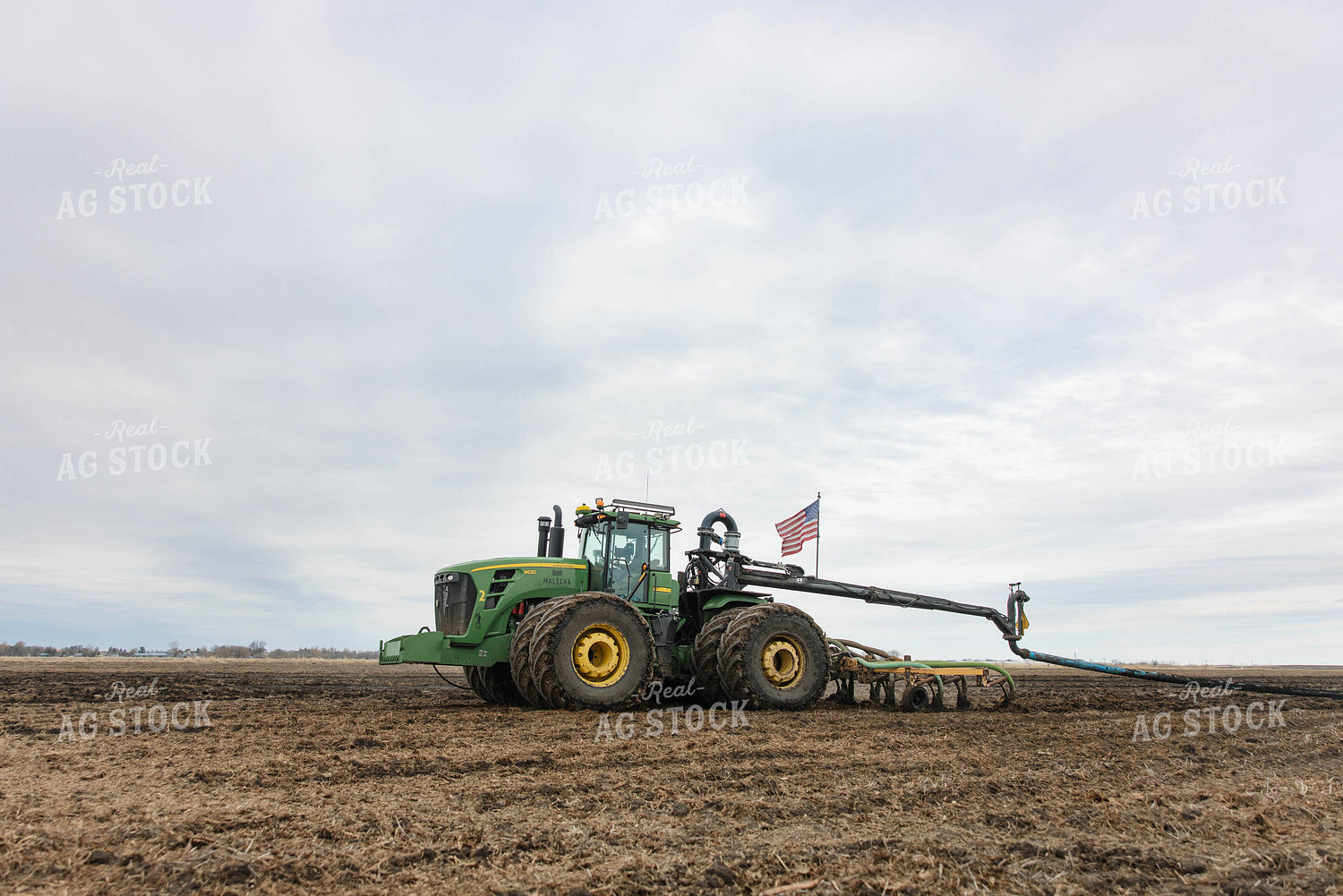 Injecting Manure 152719