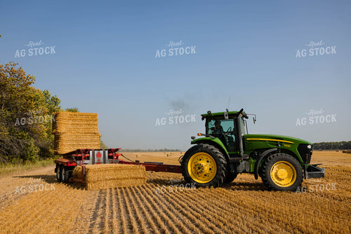Loading Straw Bales 152332