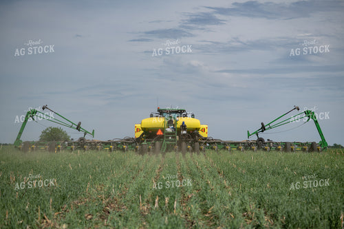 Planter in Field 76110