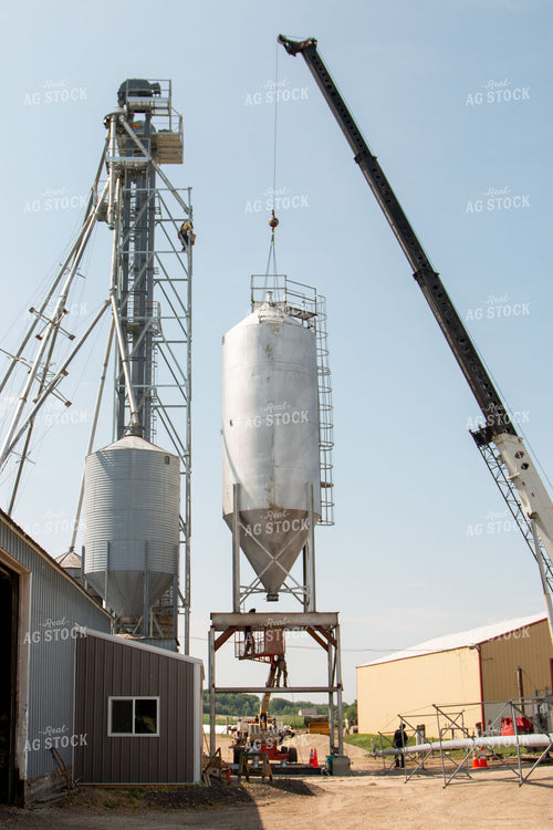 Installing Drive Under Hopper Bin 157090