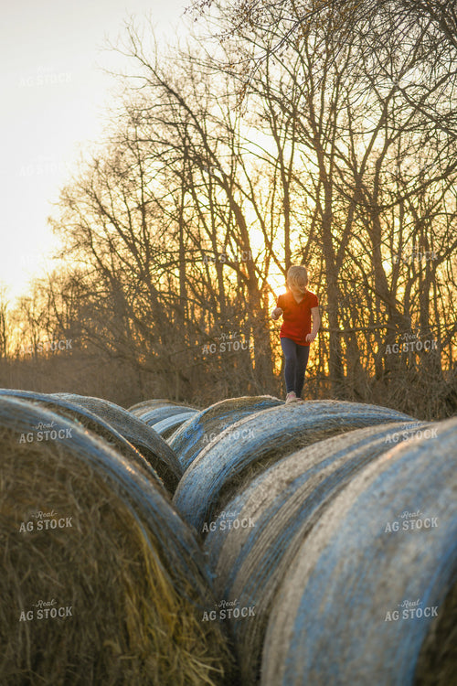 Farm Kid on Hay Bales 191021