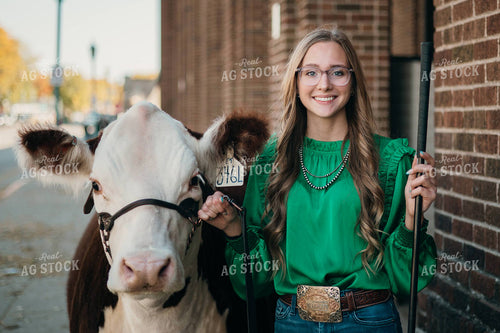 Girl with Show Cattle 194039