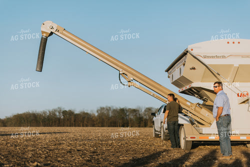 Farmers Prepare Seed Tender in Field 7695