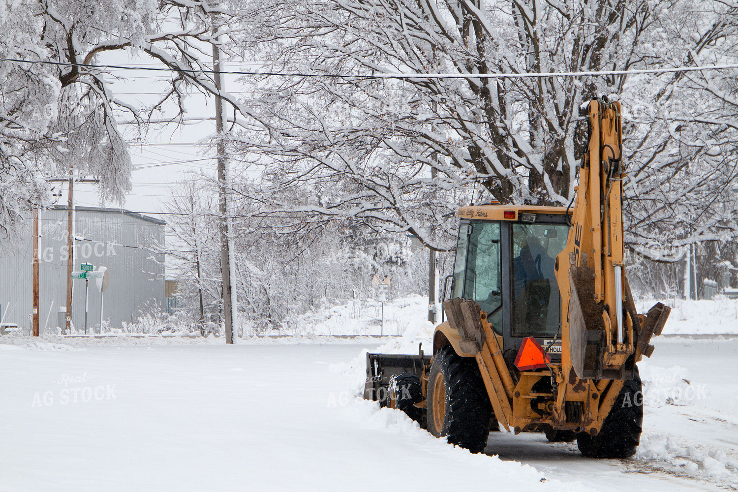 Moving Snow 157041