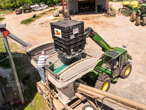 Loading Seed Tender 128122