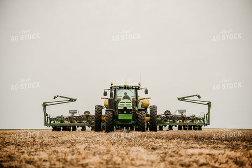 Planter in Field 64279