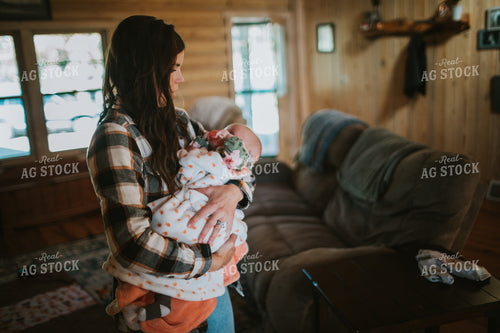 Farm Mom Holding Baby 5007