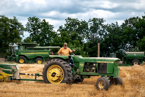 Baling Square Hay Bales 115803