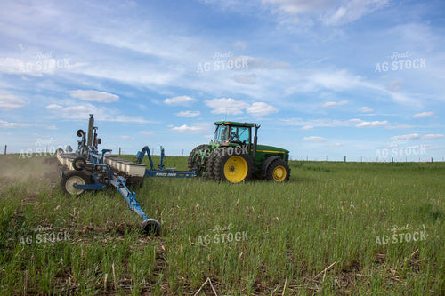 Planting into Cover Crops 67078