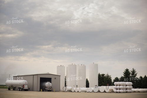 Retailer Lot with Anhydrous Tanks 7938