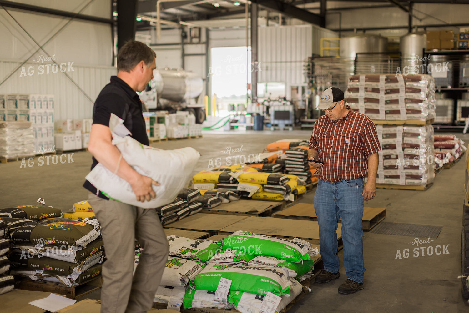 Salesman Moving Seed Bags 8053