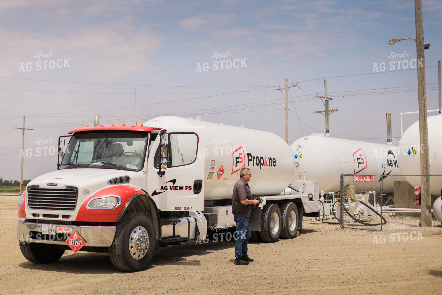 Retailer by Propane Truck 8045