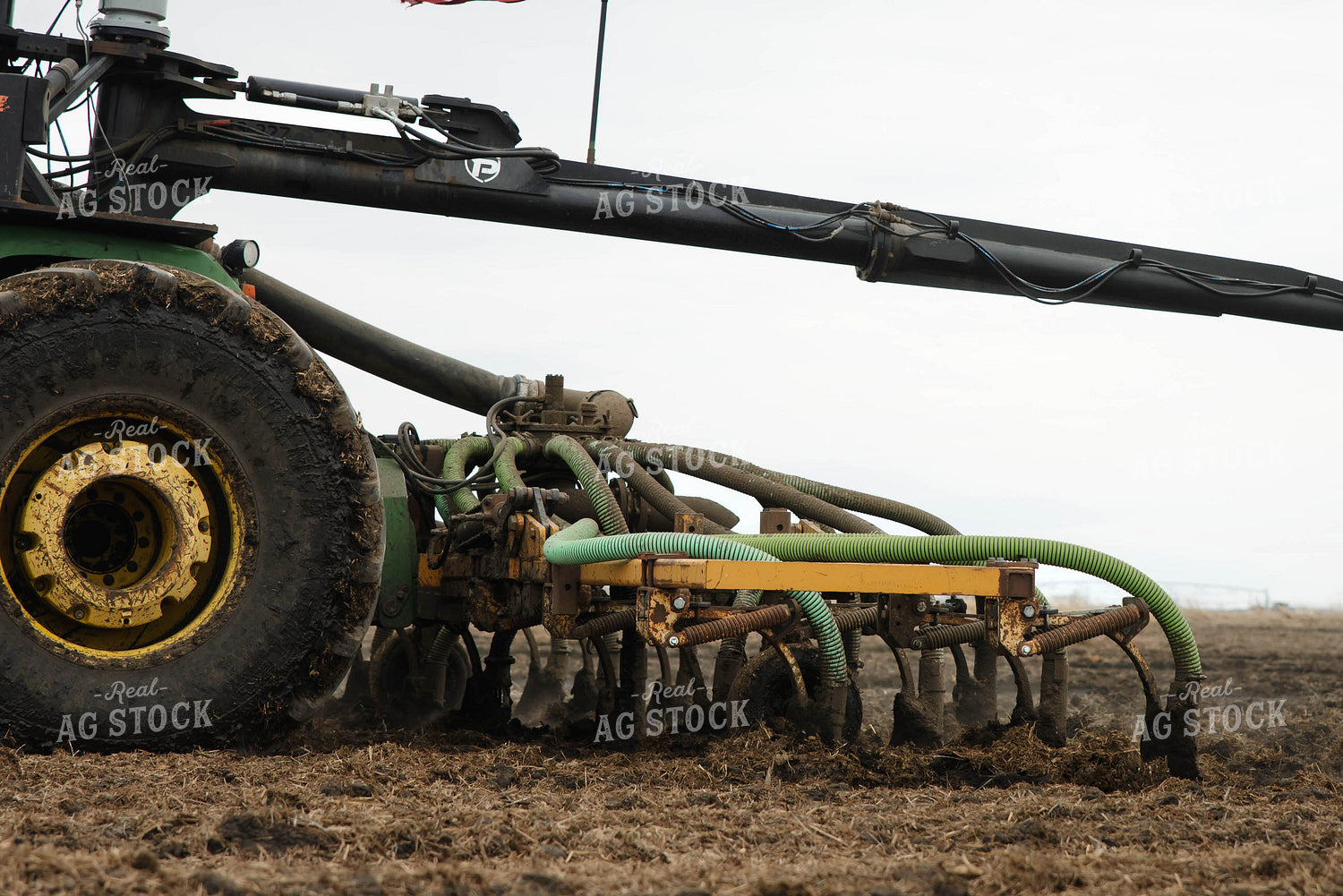 Injecting Manure 152720