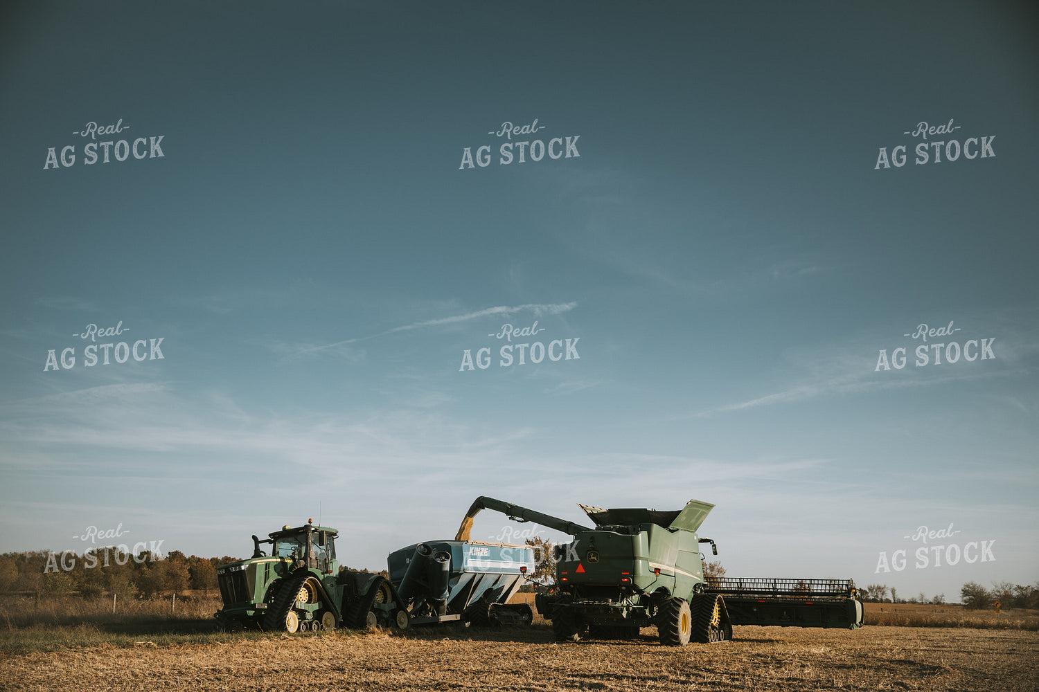 Combine Unloading 7223