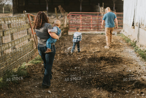 Farm Family in Farmyard 7389
