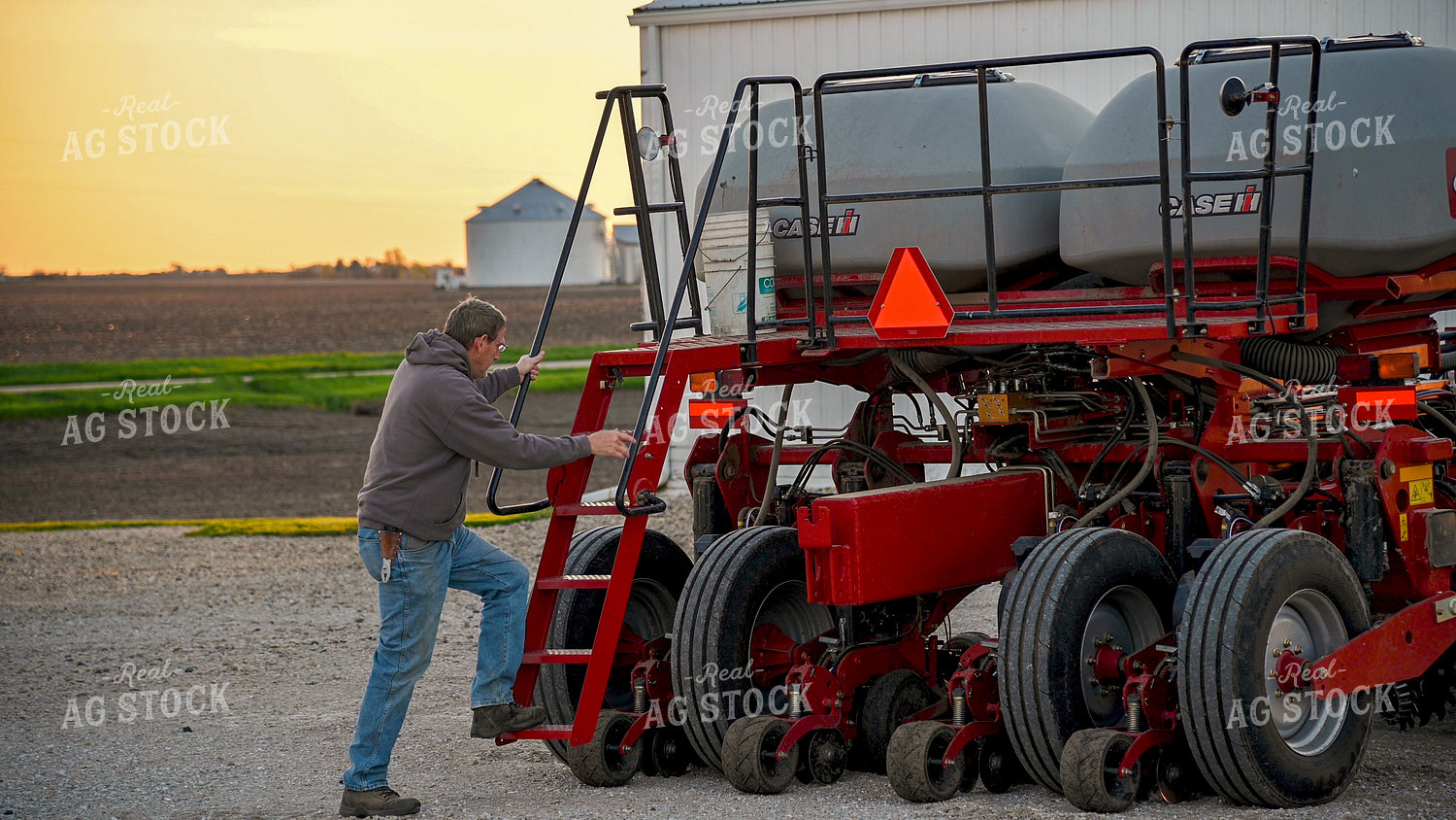 Loading the Planter with the Seed Tender 25332