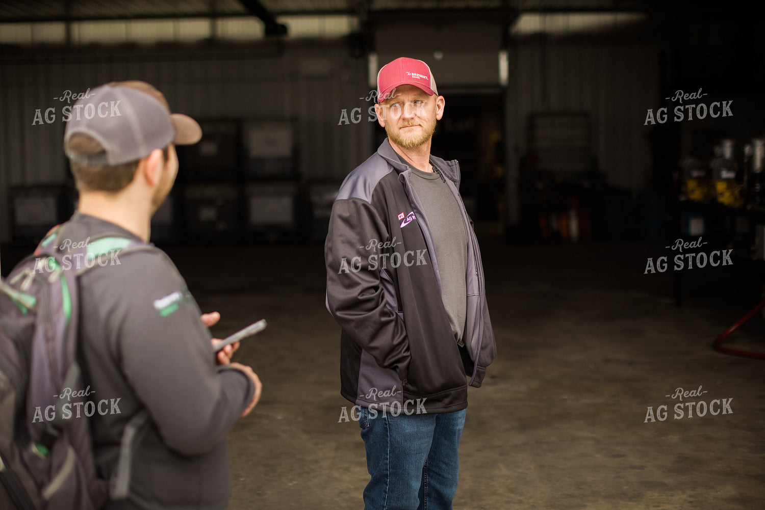 Retailers Talking by Shed 7937