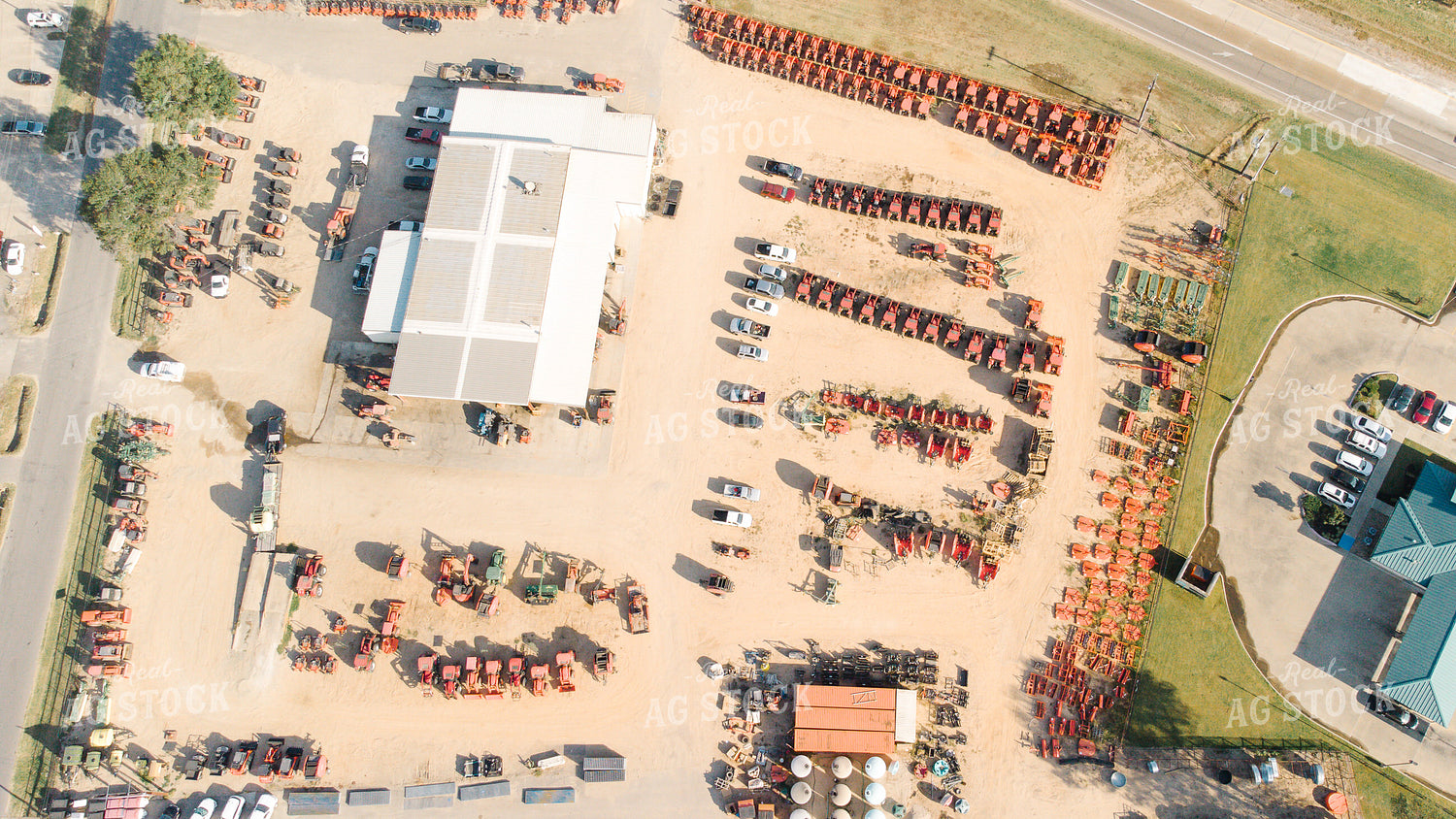 Aerial of Equipment Dealer 301007