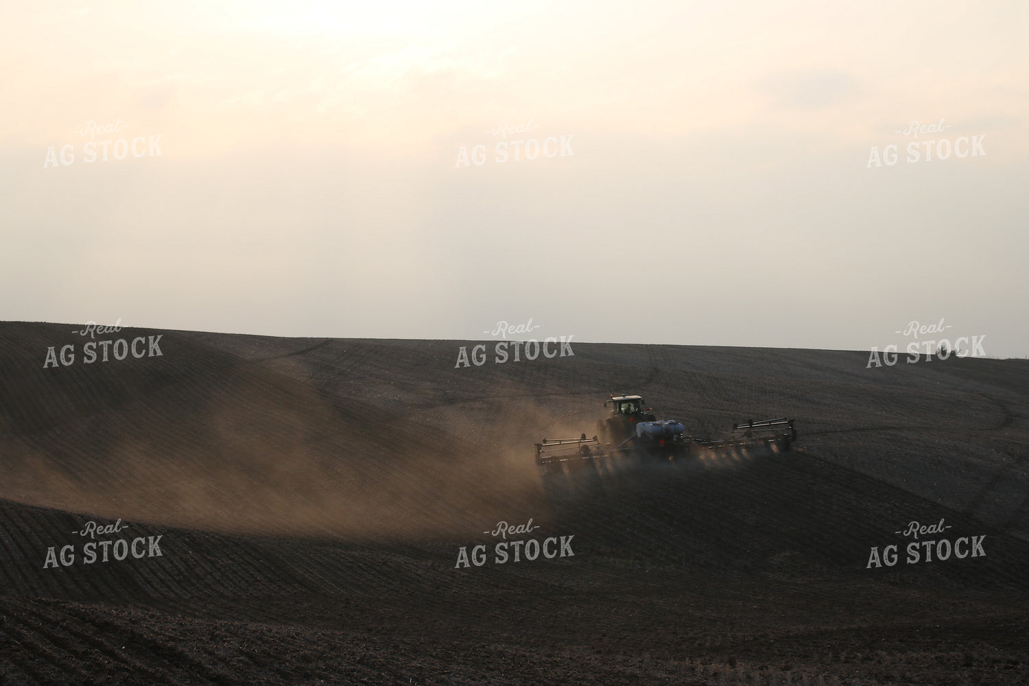 Tractor Strip TIlling 82030