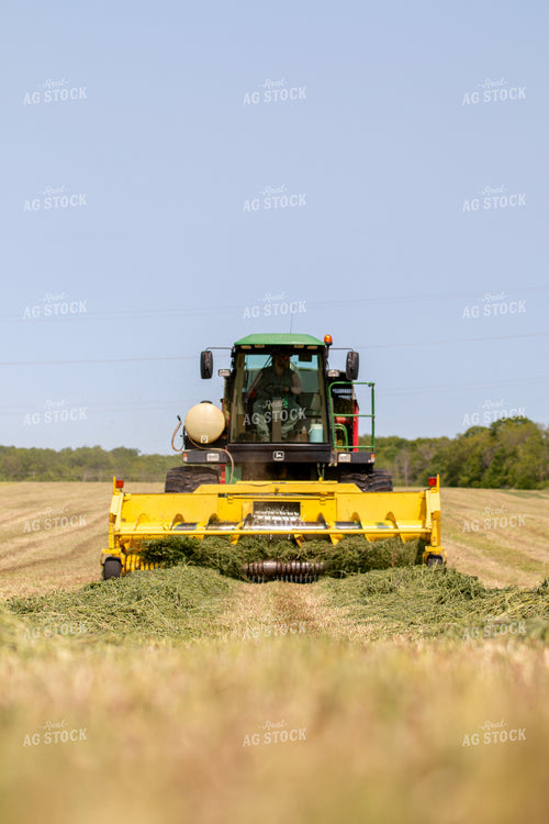 Self-Propelled Forage Harvester 157335