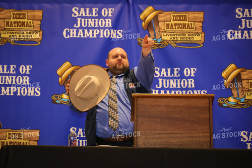 Auctioneer 52362