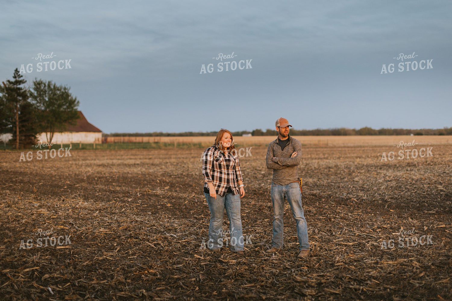 Farm Couple Talking in Field 8241