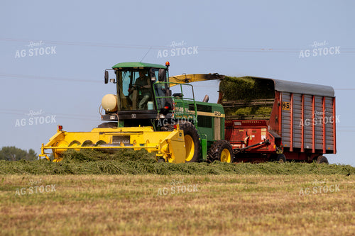 Self-Propelled Forage Harvester 157337