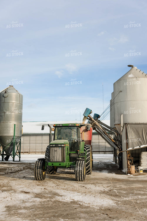 Loading Feed Mixer 152681