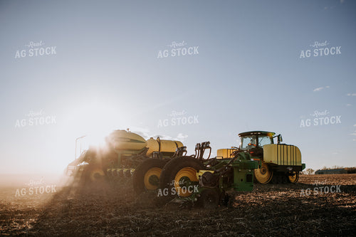 Tractor Planting Field 77252