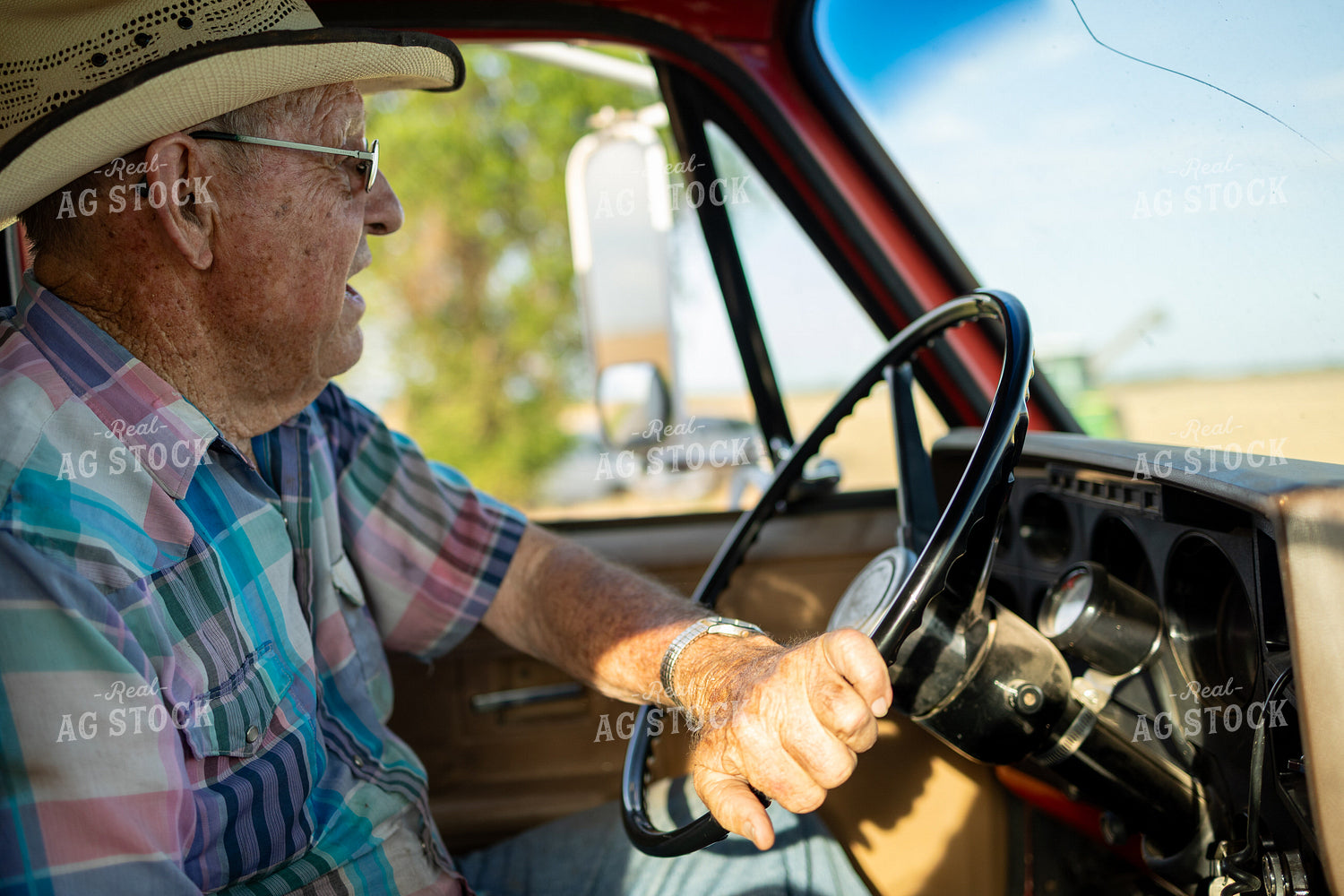 Farmer Driving 71054