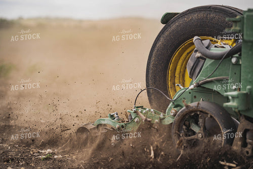 Planter in Field Up-Close 91011